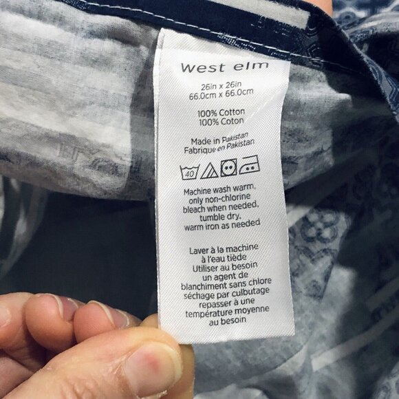 West Elm Set of 2 Navy Blue White Square Pillowcase 26” x 26” Pillow cover Dye - Picture 8 of 9